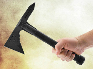 Illustration for article titled SOG Teams Up With Medal of Honor to Create Bad Ass Blades for Charity